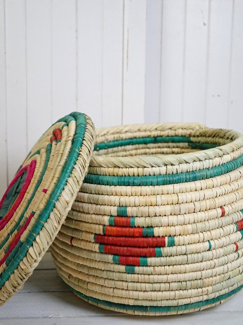 Medium Decorative Storage Basket Kiowa lid off